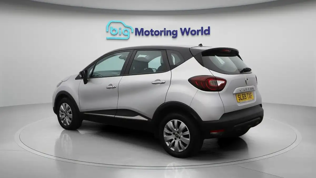2020-renault-captur-09-tce-play-big-5