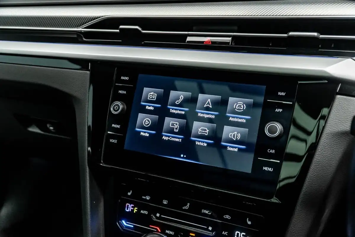 2024-volkswagen-arteon-big-35