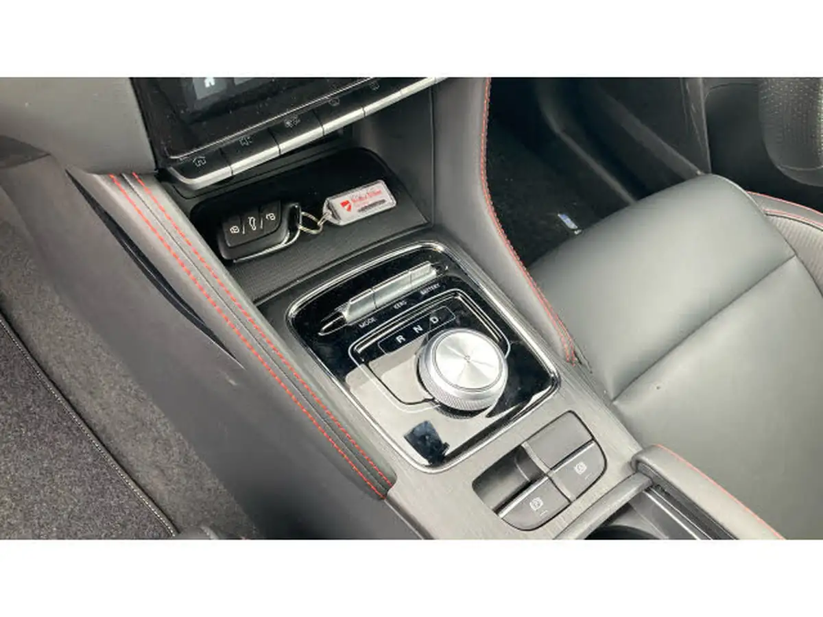 2025-mg-zs-suv-e-trophy-connect-ev-176ps-big-12