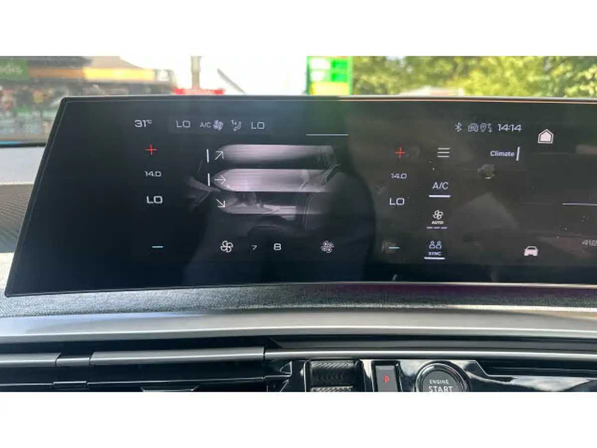 2025-peugeot-3008-suv-12-puretech-allure-136ps-hybrid-e-dsc6-big-37