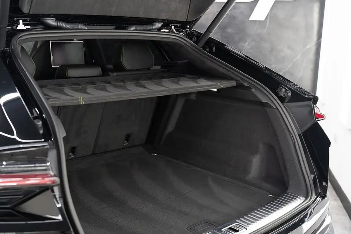 2018-lamborghini-urus-40-no-trim-big-34