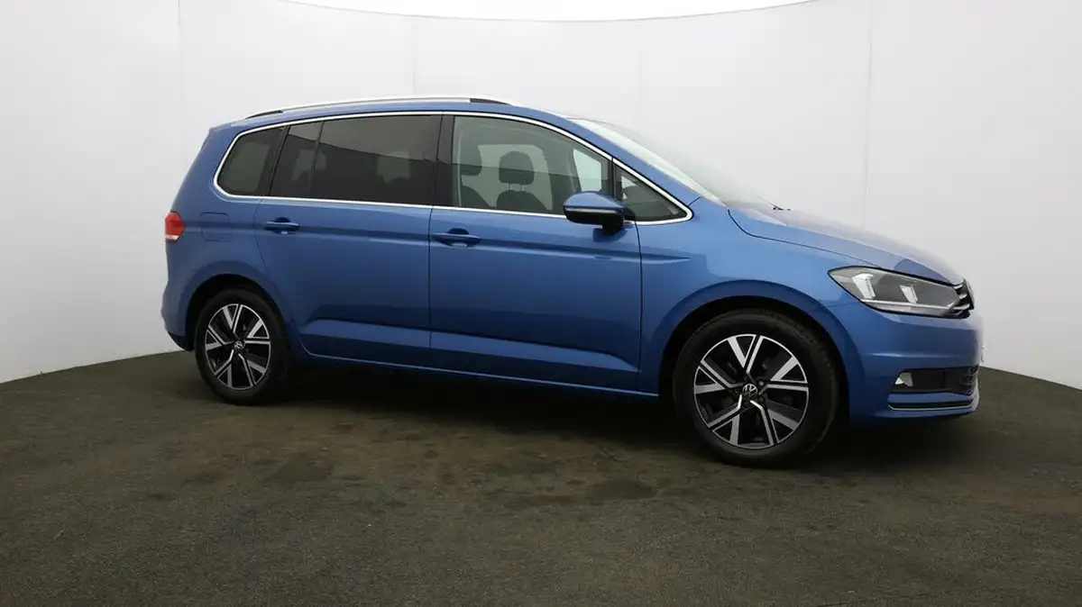 2021-volkswagen-touran-15-tsi-sel-dsg-big-44
