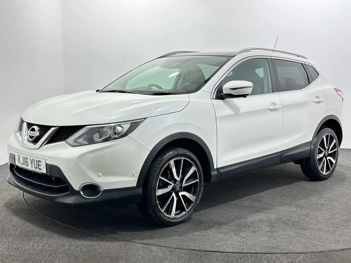 2016-nissan-qashqai-15dci-tekna-big-3