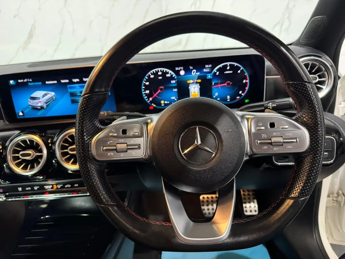 2019-mercedes-benz-a-class-20d-a200d-amg-line-premium-hatchback-5d-big-23