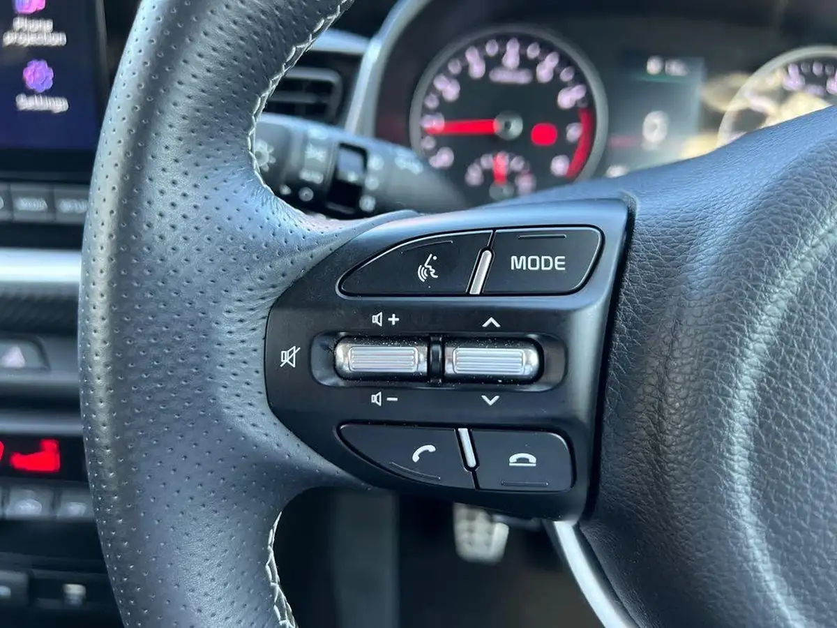 2023-kia-stonic-10-t-gdi-gt-line-118bhp-48v-big-13
