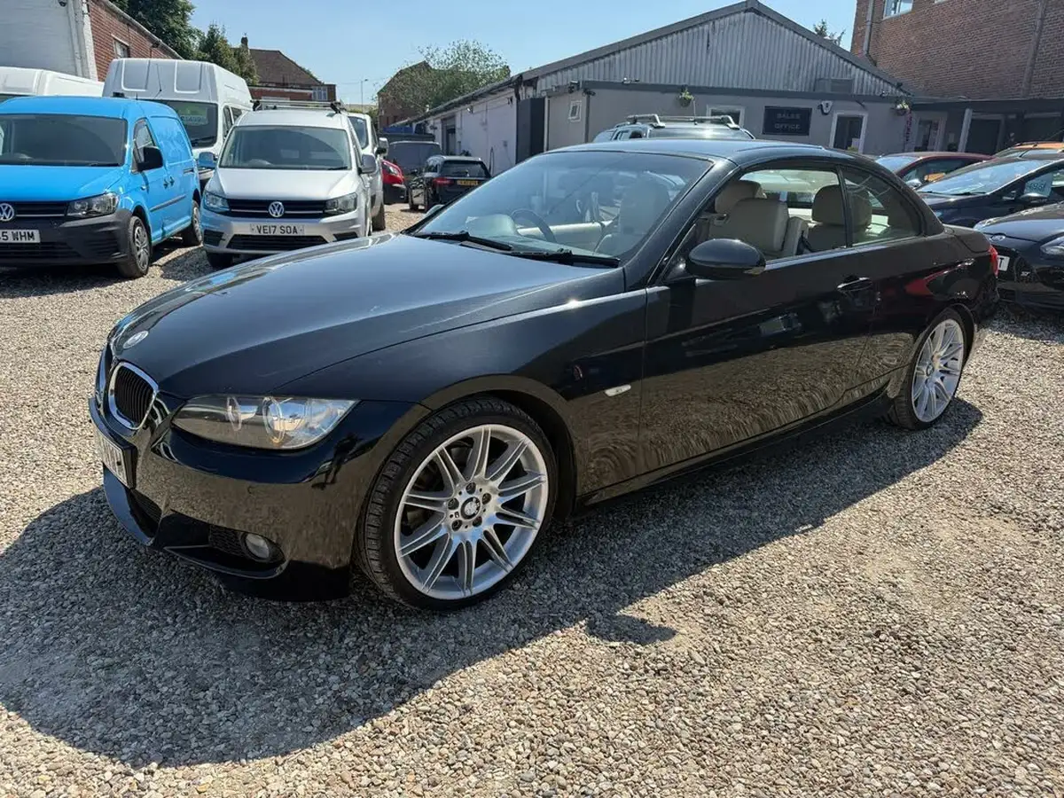 2009-bmw-3-series-20td-320d-m-sport-convertible-2d-big-3