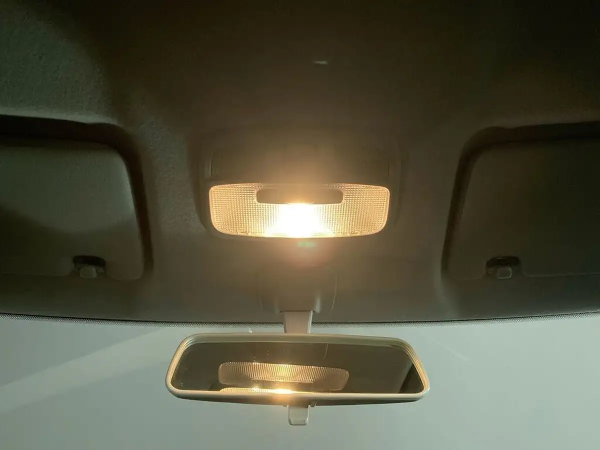 2024-suzuki-swift-12-dualjet-sz-l-big-17