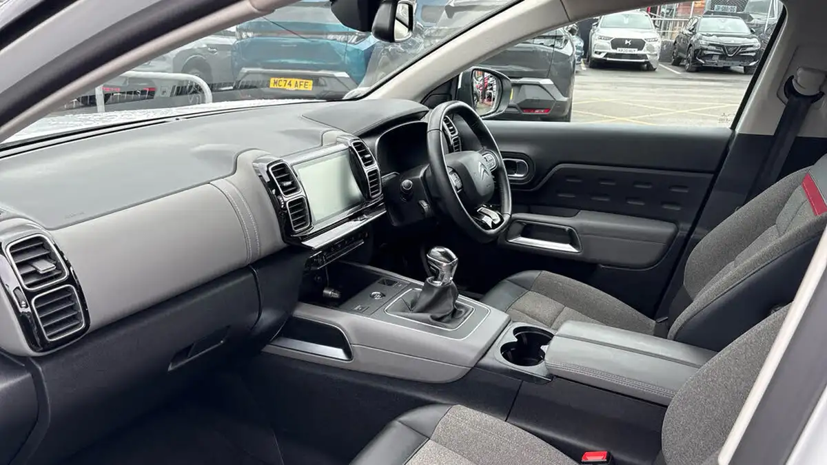 2021-citroen-c5-aircross-12-puretech-shine-big-11