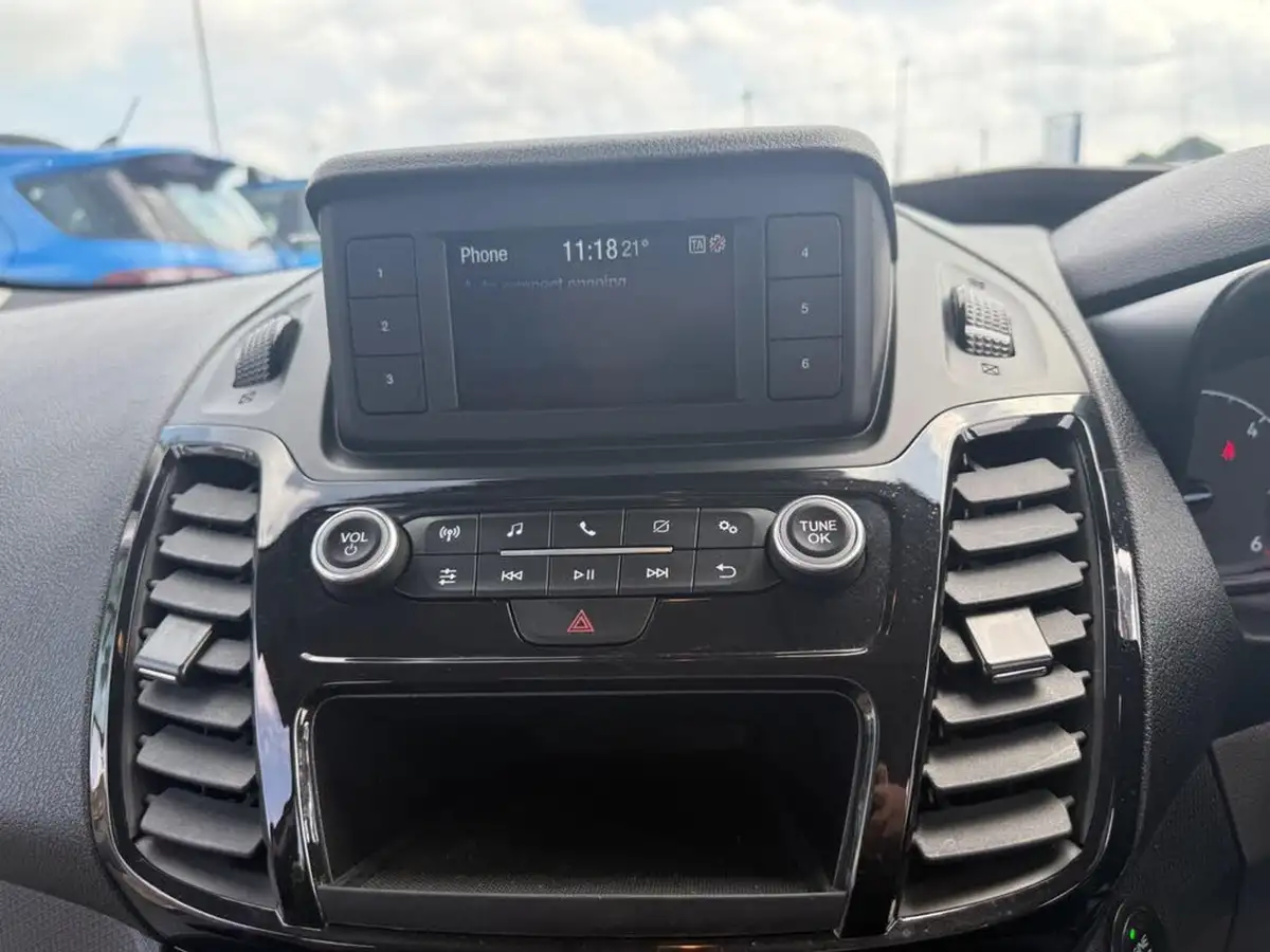 2022-ford-grand-tourneo-connect-15-titanium-120ps-ecoblue-1499cc-powershift-big-53