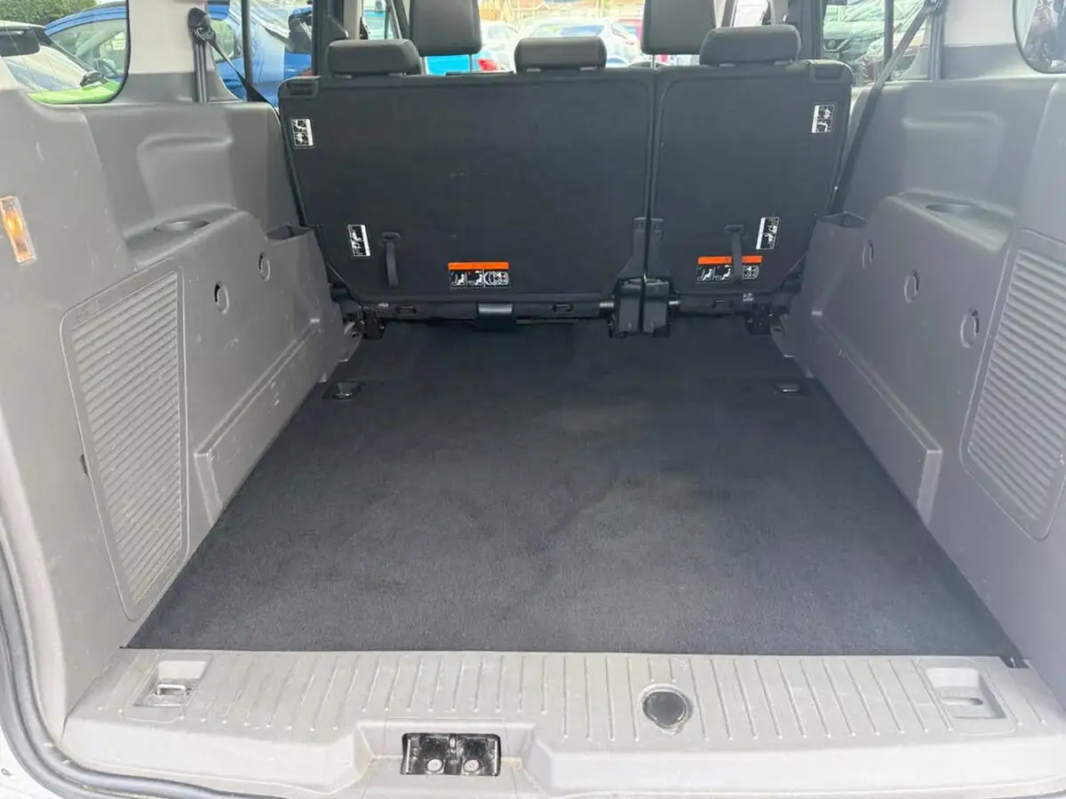 2022-ford-grand-tourneo-connect-15-titanium-120ps-ecoblue-1499cc-powershift-big-25