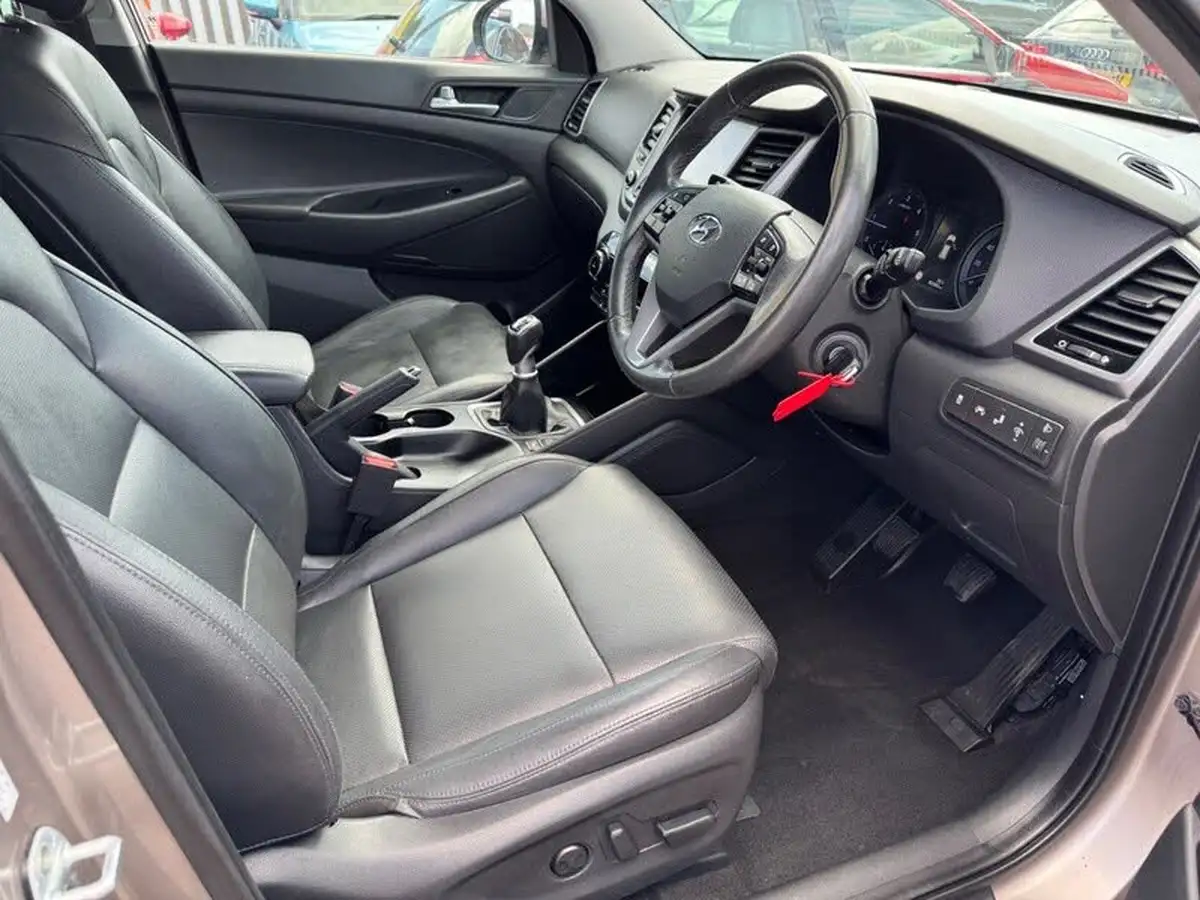 2015-hyundai-tucson-20crdi-blue-drive-premium-big-11