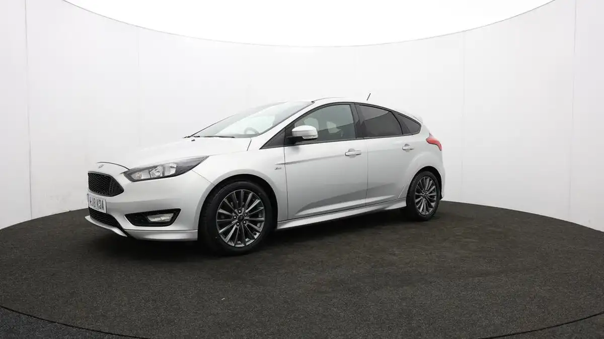 2018-ford-focus-10t-st-line-140ps-hatchback-big-64