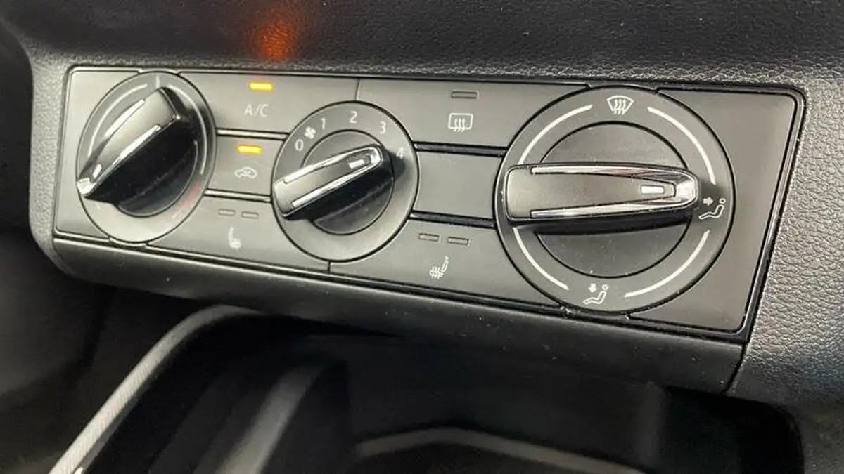 2021-skoda-kamiq-10-tsi-se-109ps-big-16