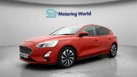 2018-ford-focus-10t-zetec-125ps-hatchback-small-3