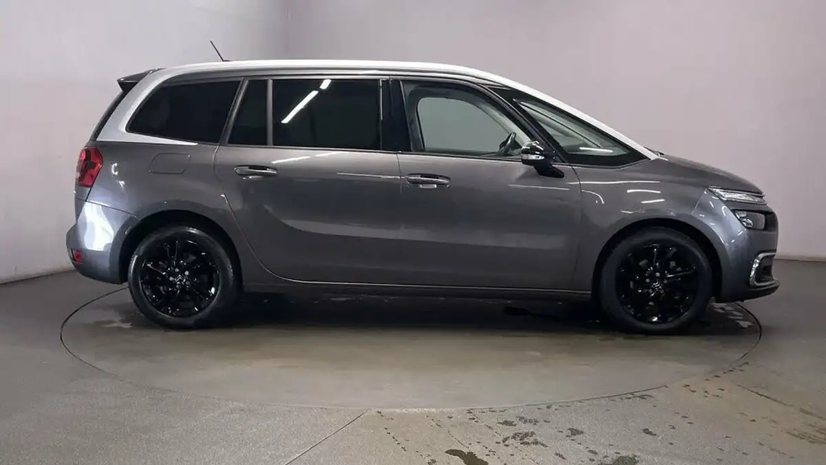 2022-citroen-grand-c4-spacetourer-12-puretech-sense-eat8-big-8