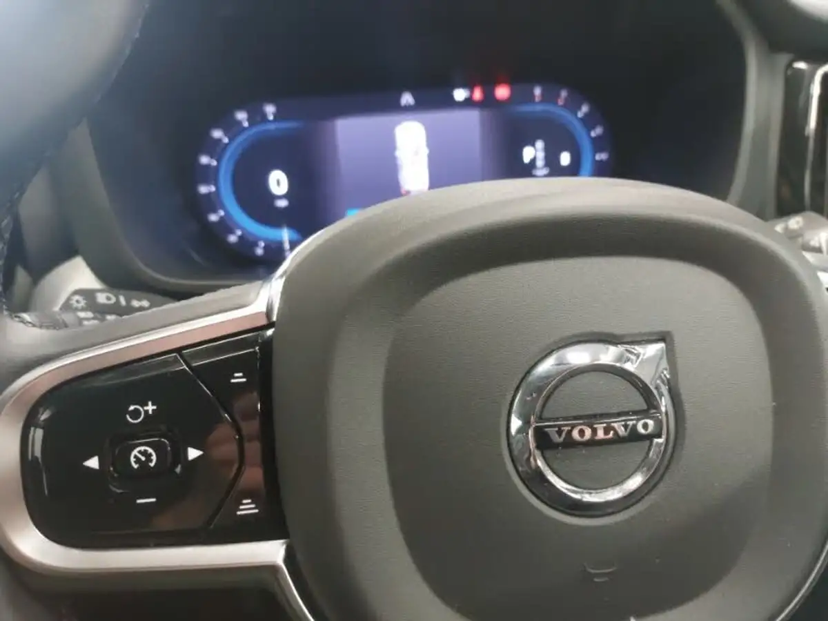 2023-volvo-xc60-20-b5-plus-big-16