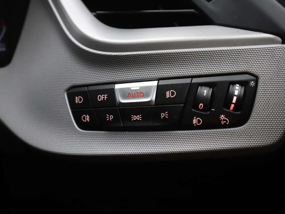 2022-bmw-1-series-15-118i-se-big-37