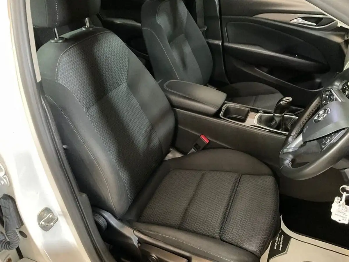 2021-vauxhall-insignia-grand-sport-15-turbo-d-se-nav-big-22