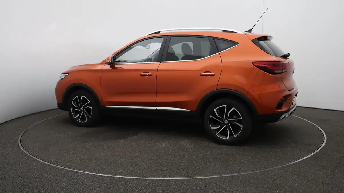 2022-mg-zs-suv-10t-gdi-exclusive-big-47
