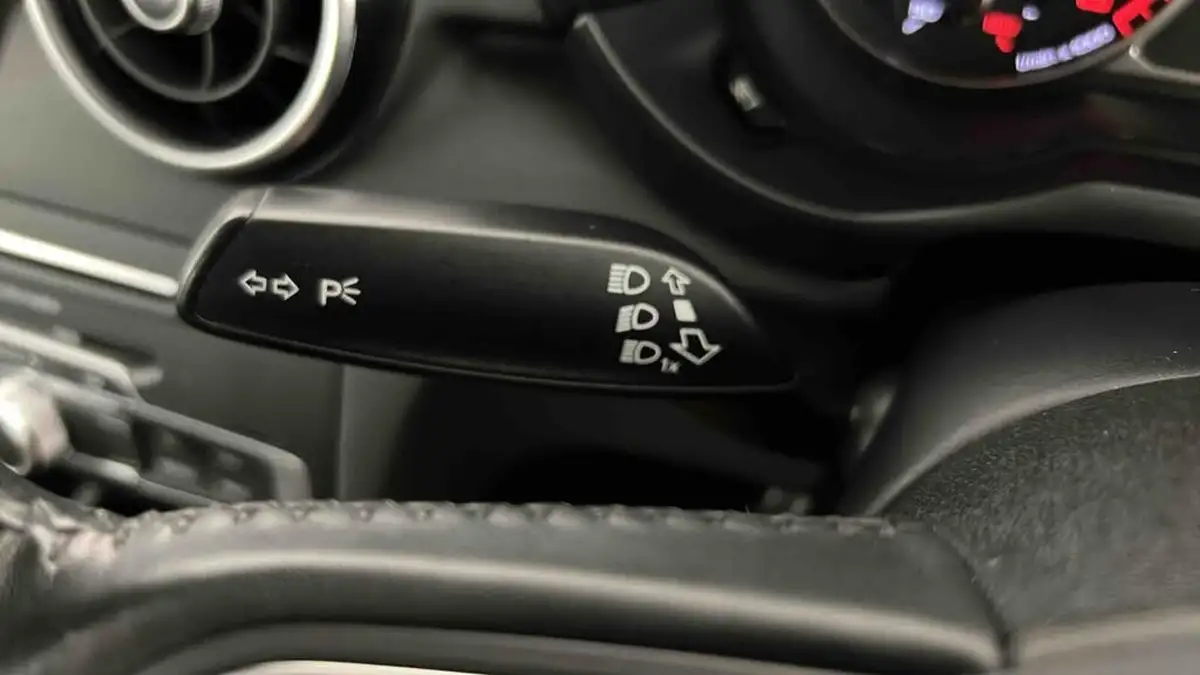 2016-audi-a1-10-tfsi-sport-hatchback-3d-big-34