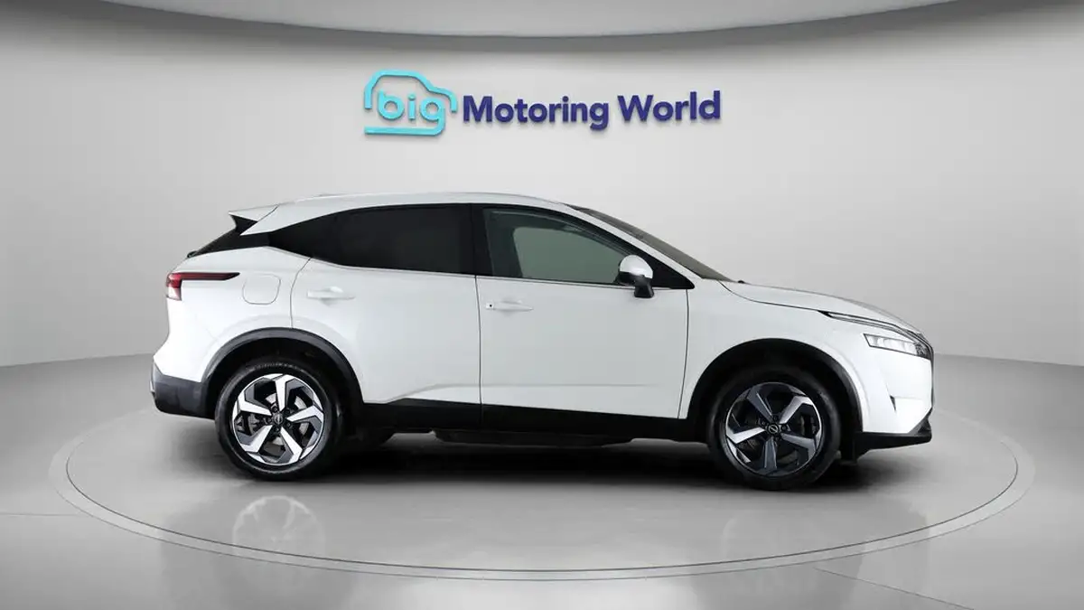 2022-nissan-qashqai-13-dig-t-n-connecta-140ps-big-8