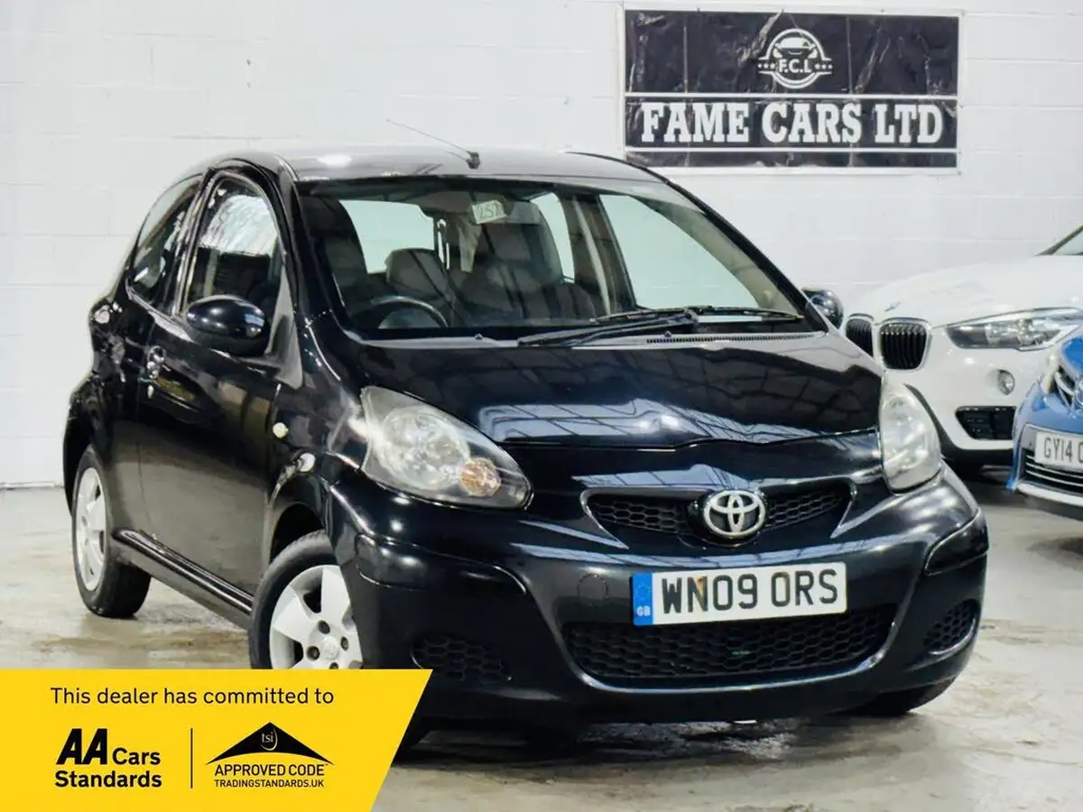 2009-toyota-aygo-10-aygo-black-3d-big-0