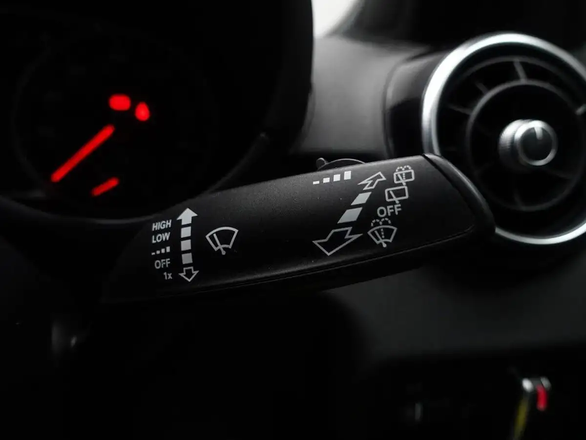 2018-audi-a1-14-tfsi-black-edition-nav-125ps-sportback-5d-s-tronic-big-26