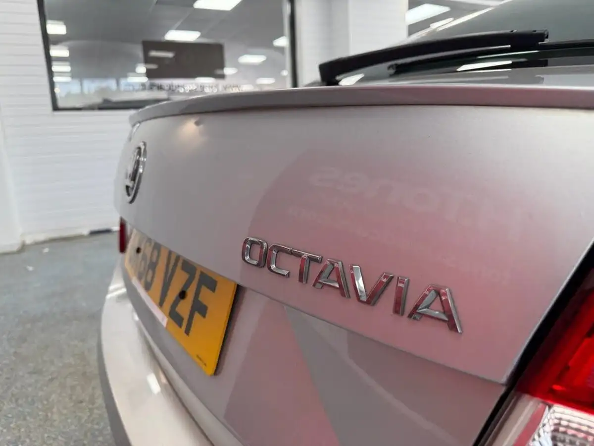 2018-skoda-octavia-15-tsi-se-act-hatchback-big-7