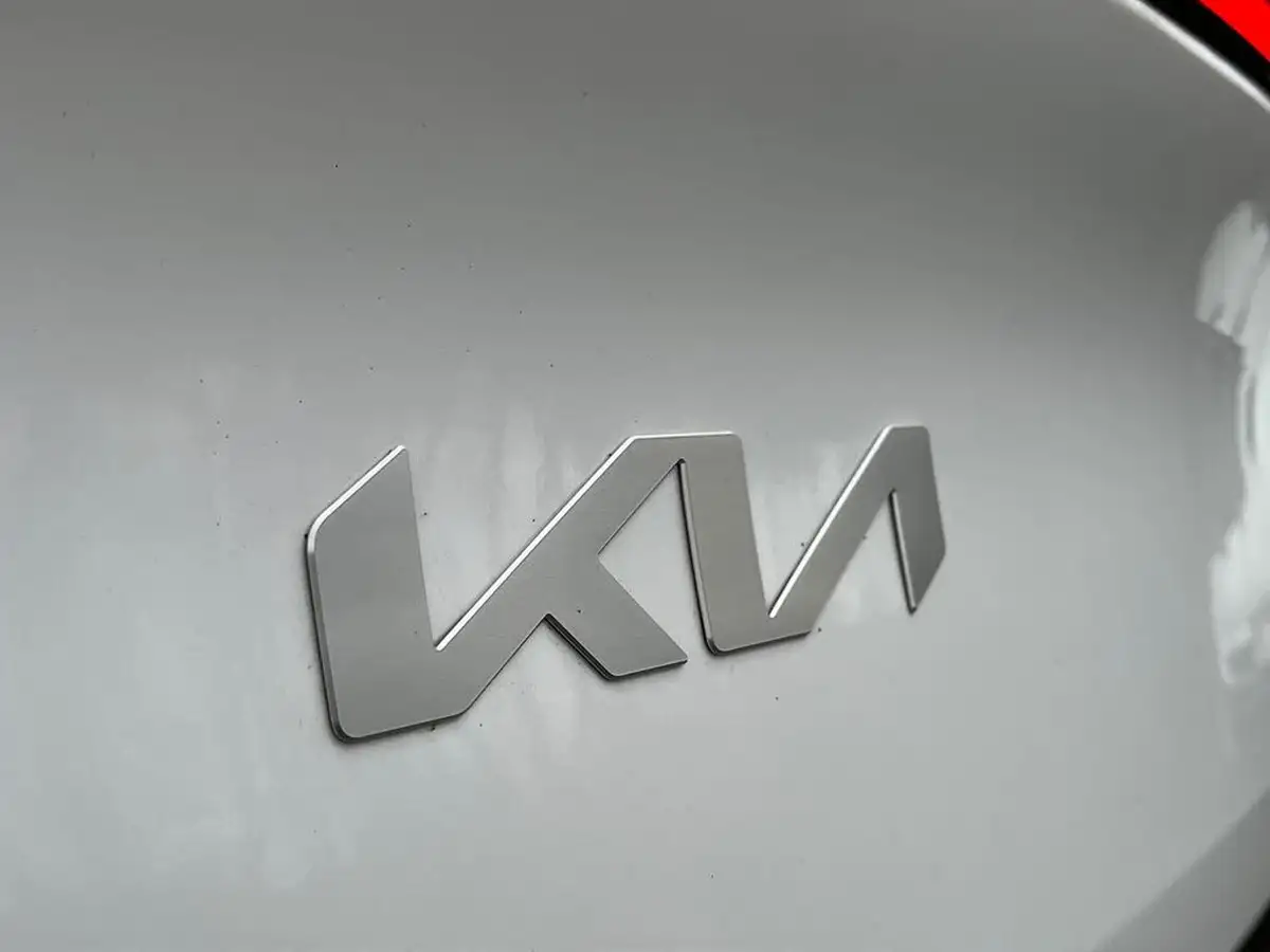 2023-kia-ev6-e-gt-big-28