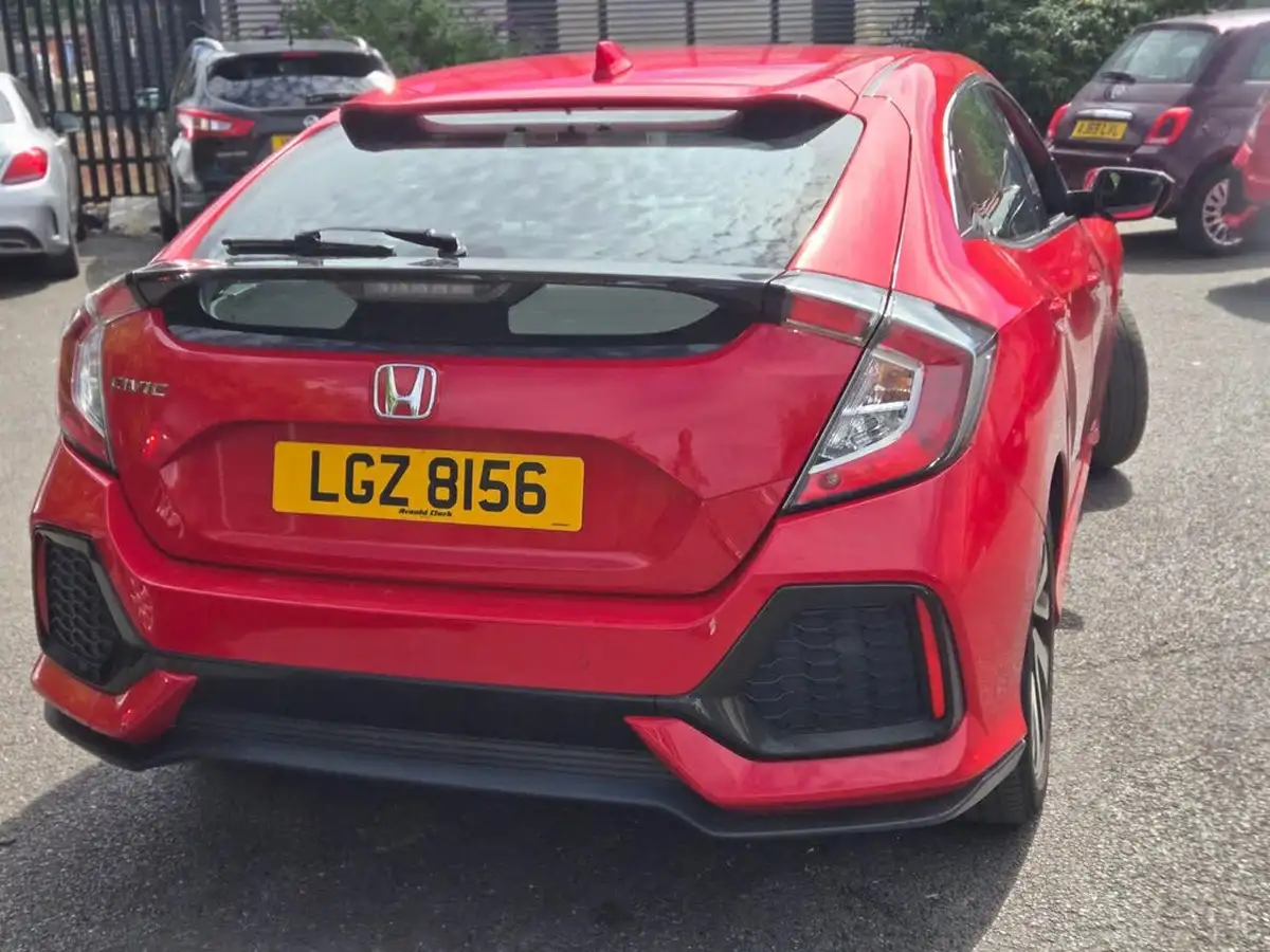 2018-honda-civic-10-vtec-turbo-se-126ps-hatchback-5d-big-13