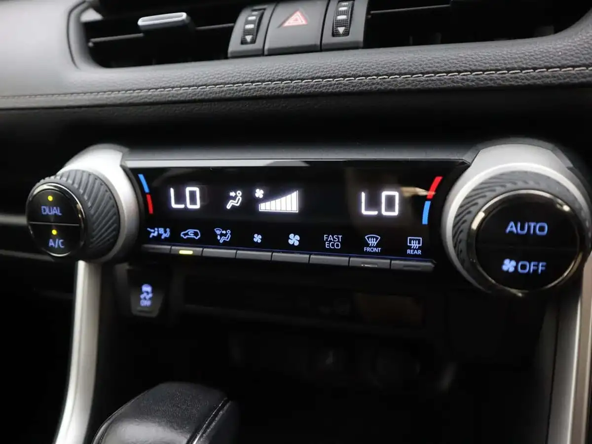 2021-toyota-rav4-25-vvt-i-design-215bhp-big-29