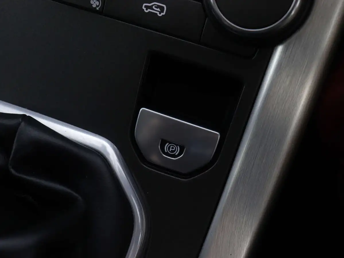 2015-land-rover-range-rover-evoque-22ed4-pure-tech-hatchback-5d-big-29