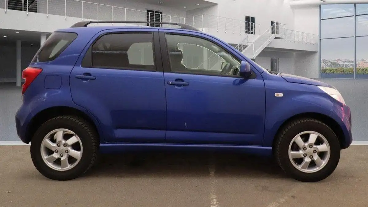 2008-daihatsu-terios-15-se-big-5