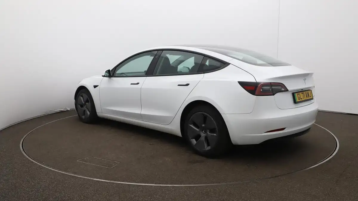 2021-tesla-model-3-e-long-range-awd-big-62