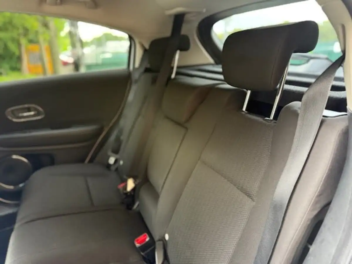 2015-honda-hr-v-16-i-dtec-se-navi-big-9