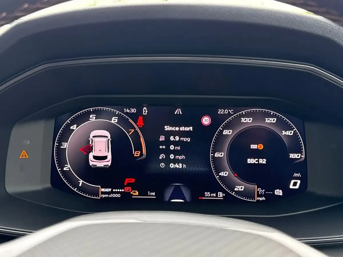2024-cupra-formentor-15-e-hybrid-v3-big-41