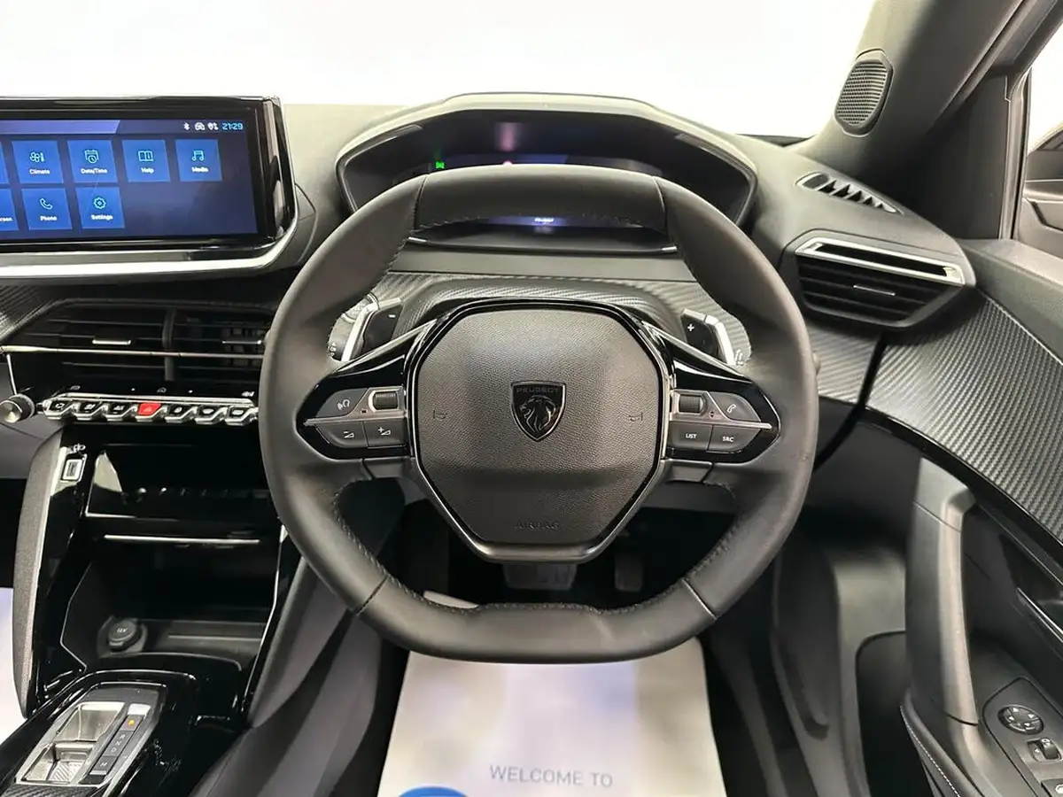 2023-peugeot-2008-suv-12-puretech-allure-big-27