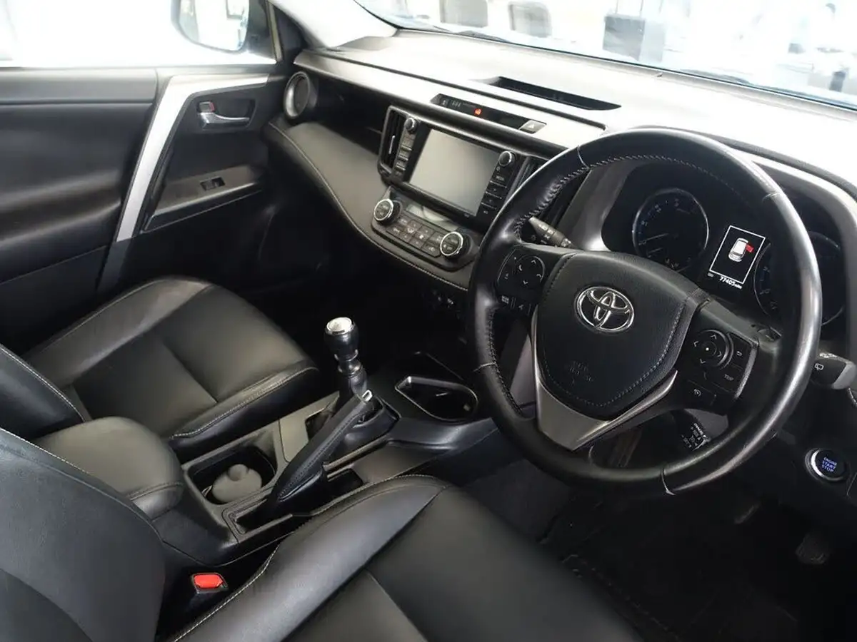 2016-toyota-rav4-20d-4d-excel-big-2