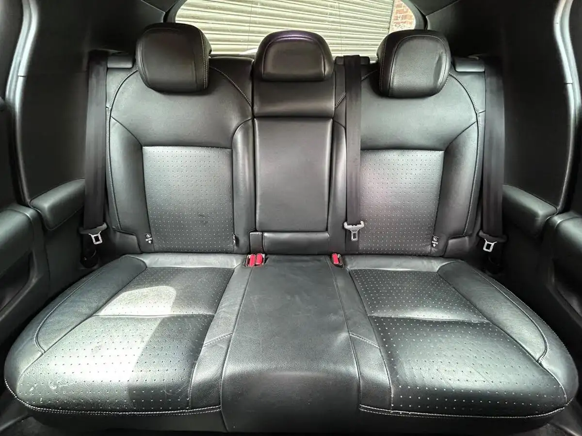 2013-citroen-ds4-20hdi-dsport-big-20