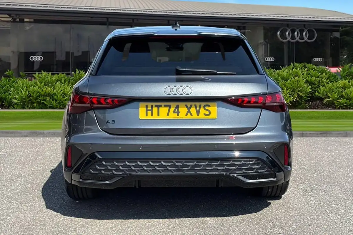 2024-audi-a3-15-35-tfsi-s-line-sportback-5d-tronic-big-3