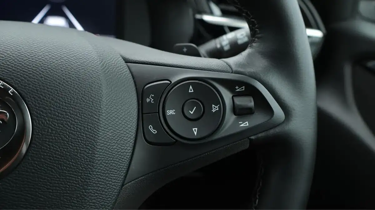 2023-vauxhall-corsa-12-turbo-ultimate-130ps-auto-big-23