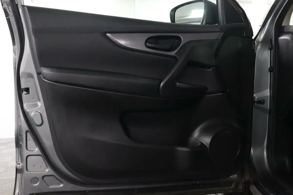 2018-nissan-qashqai-13-dig-t-visia-big-40