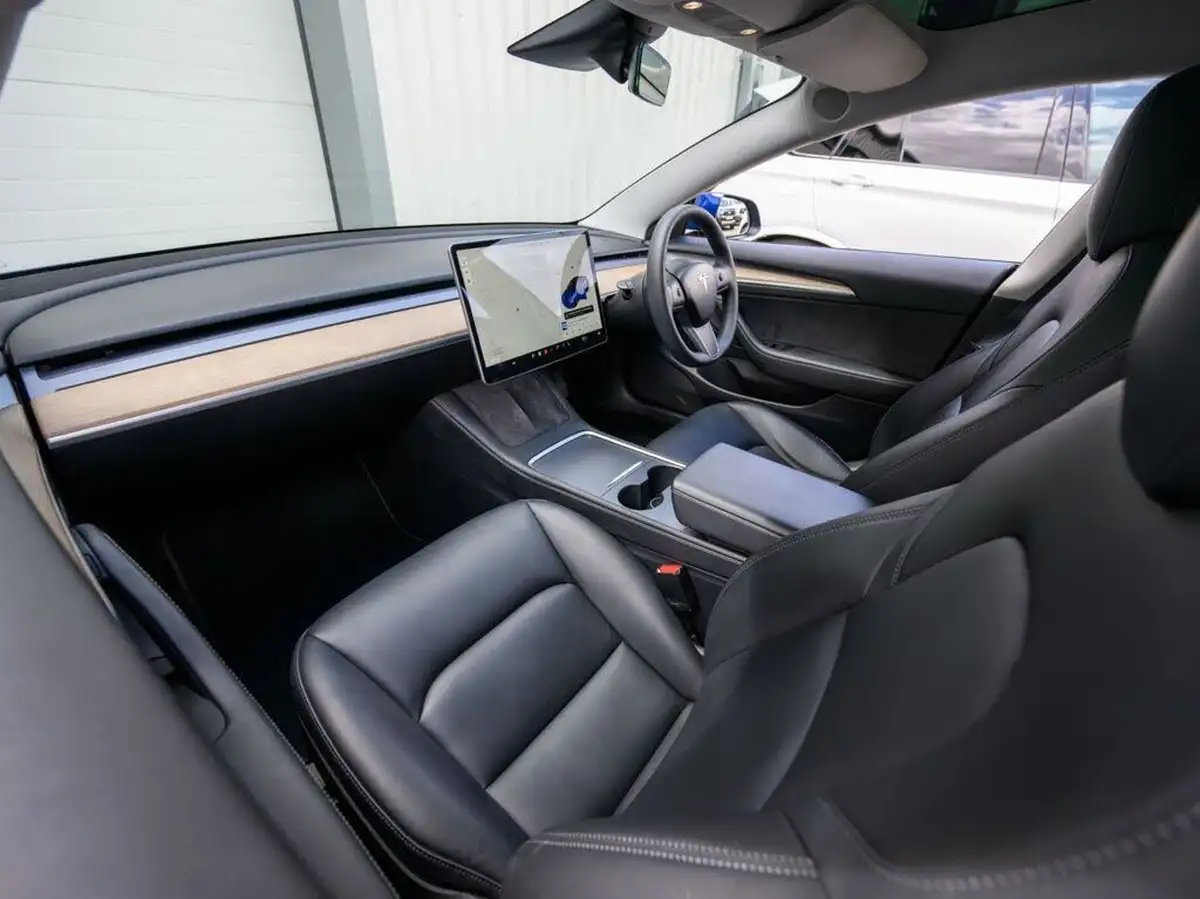 2021-tesla-model-3-e-standard-plus-big-24