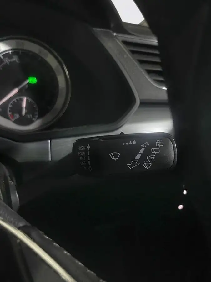 2021-skoda-superb-14-tsi-se-technology-156ps-estate-big-16
