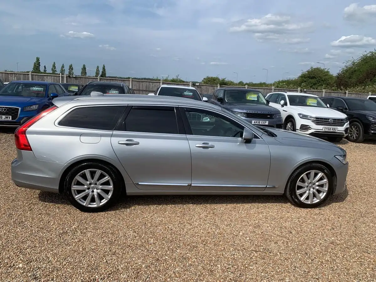 2017-volvo-v90-20td-d4-inscription-big-7