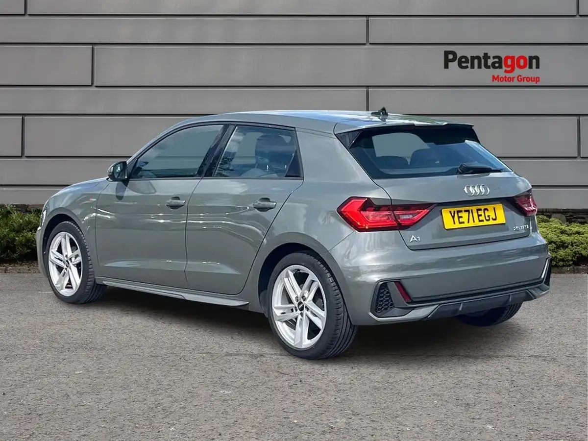 2021-audi-a1-10-25-tfsi-s-line-big-1