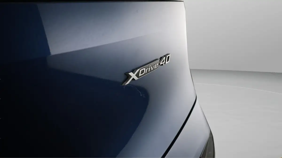 2022-bmw-ix-e-xdrive-40-m-sport-edition-big-27