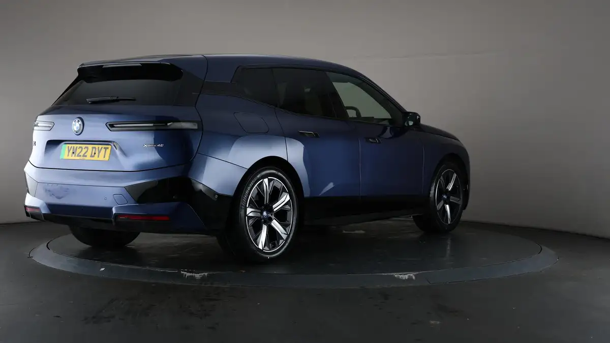 2022-bmw-ix-e-xdrive-40-m-sport-edition-big-75