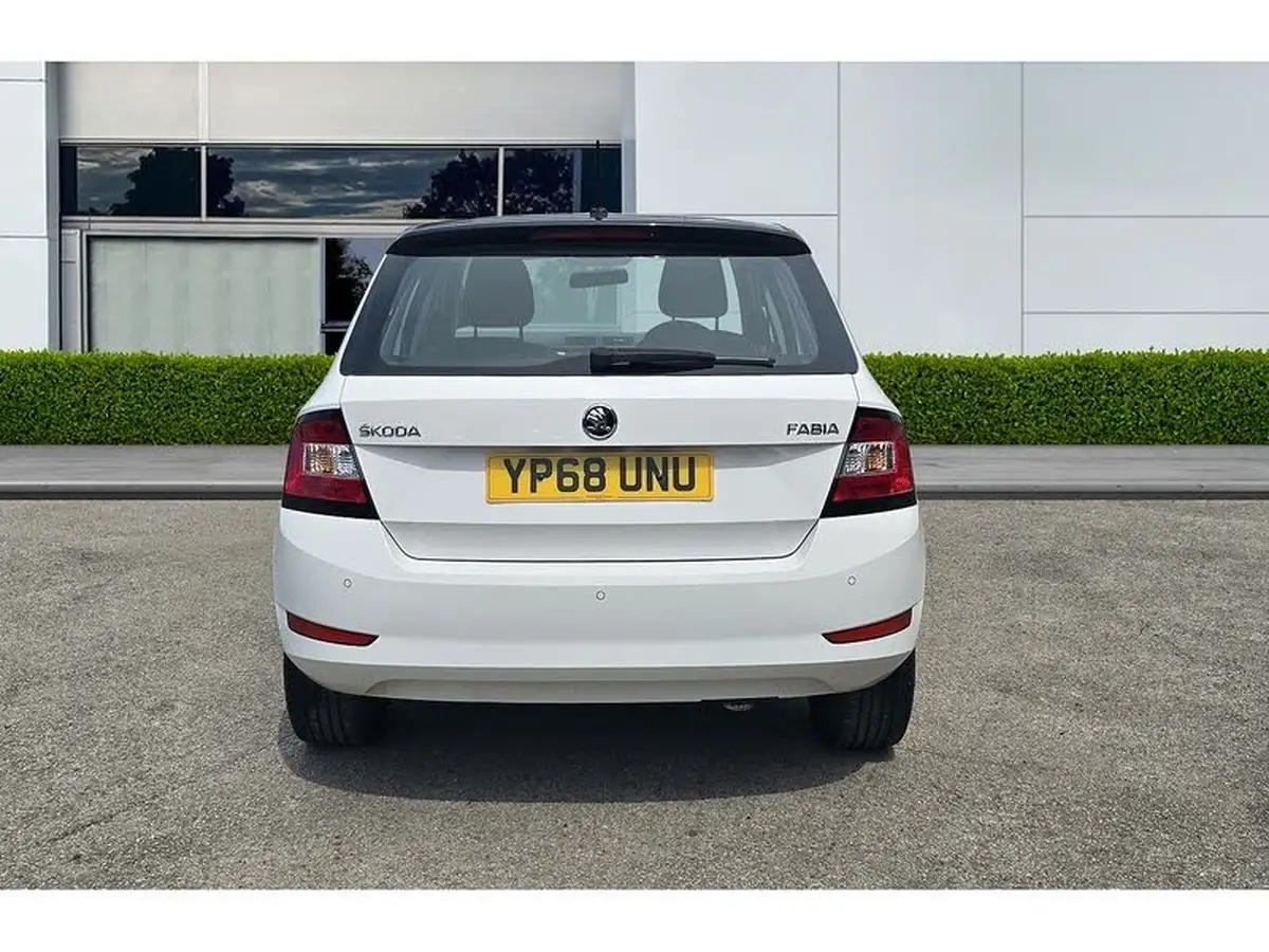 2018-skoda-fabia-10-tsi-colour-edition-big-6