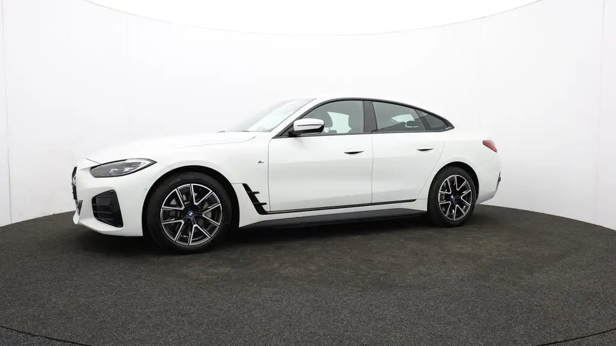 2022-bmw-i4-e-edrive40-m-sport-big-59